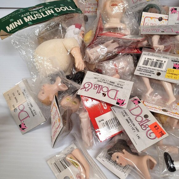 Porcelain Doll Body Parts Lot 45 Legs Heads Arms Crafts New Old Stock Santa - Picture 9 of 10
